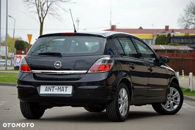 Opel Astra 1.7 CDTI DPF Cosmo - 28
