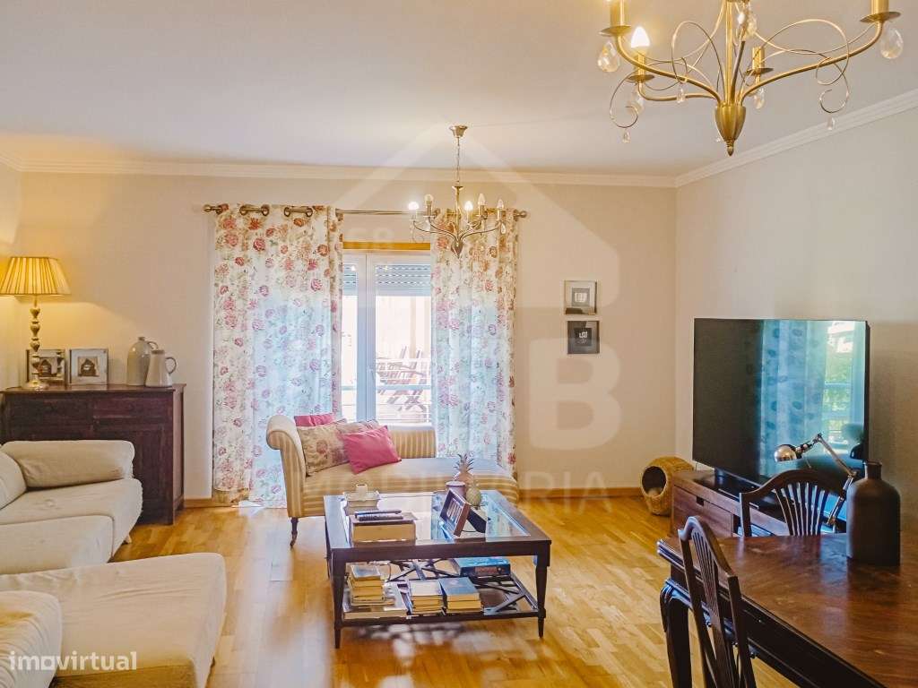 Apartamento T4 Porto Alto-5