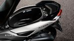 Yamaha NMAX - 29