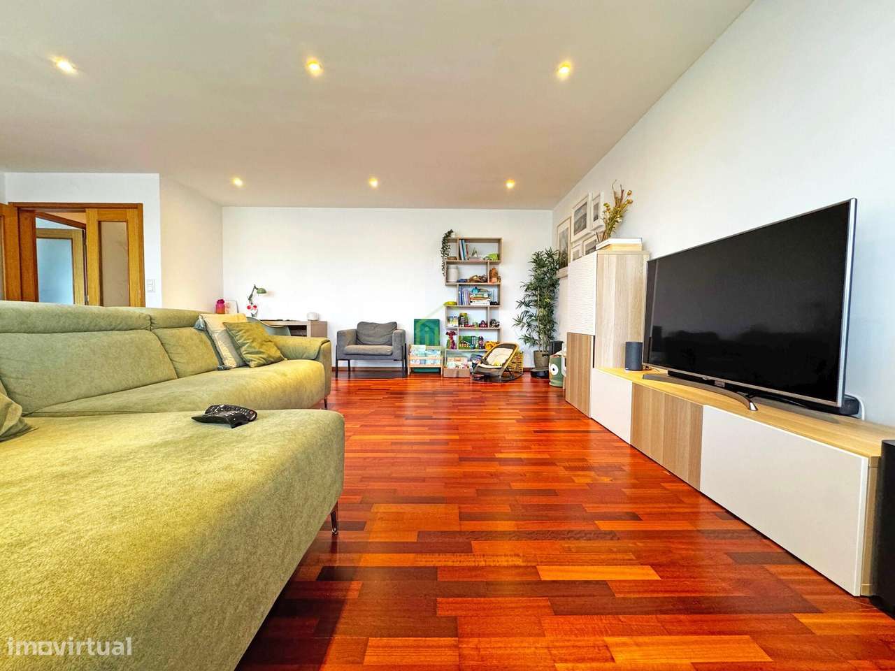 Apartamento T2 | Vilar do Pinheiro-3