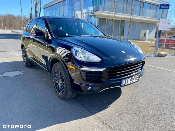 Porsche Cayenne Standard - 2