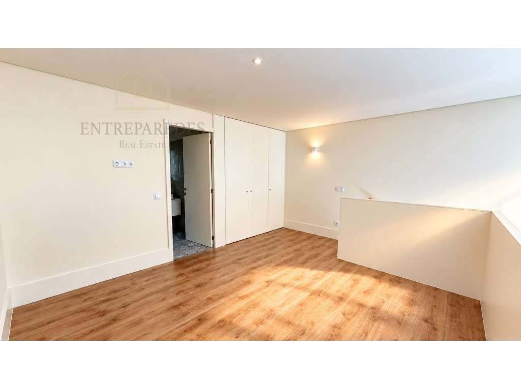 LOFT T1 com mezzanine e jardim para comprar em Cedofeita, Porto-11