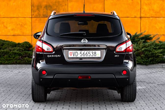 Nissan Qashqai 2.0 dCi DPF tekna - 14