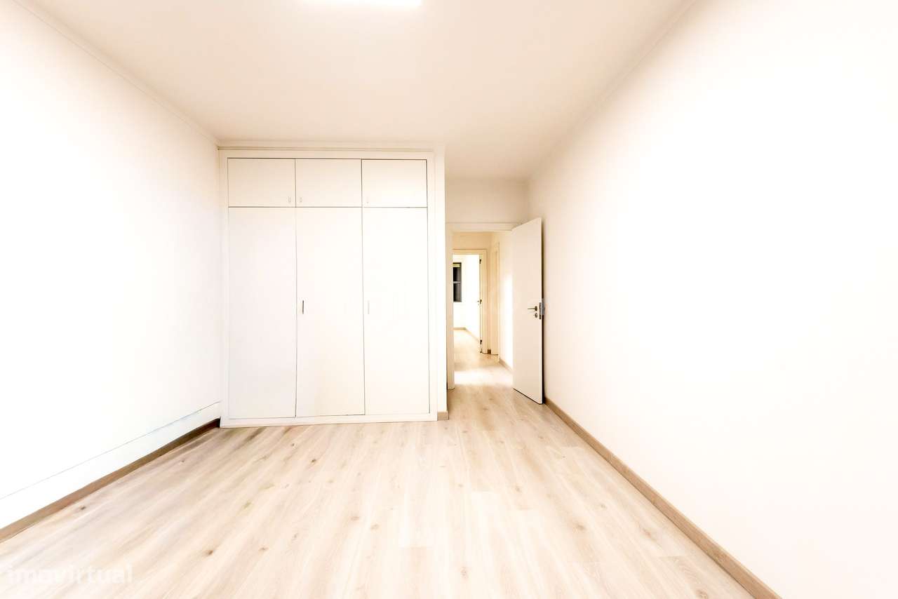 APARTAMENTO T2 NO MESMO PRÉDIO DO SHOPPING SPACIO | OLIVAIS – LISBOA-21