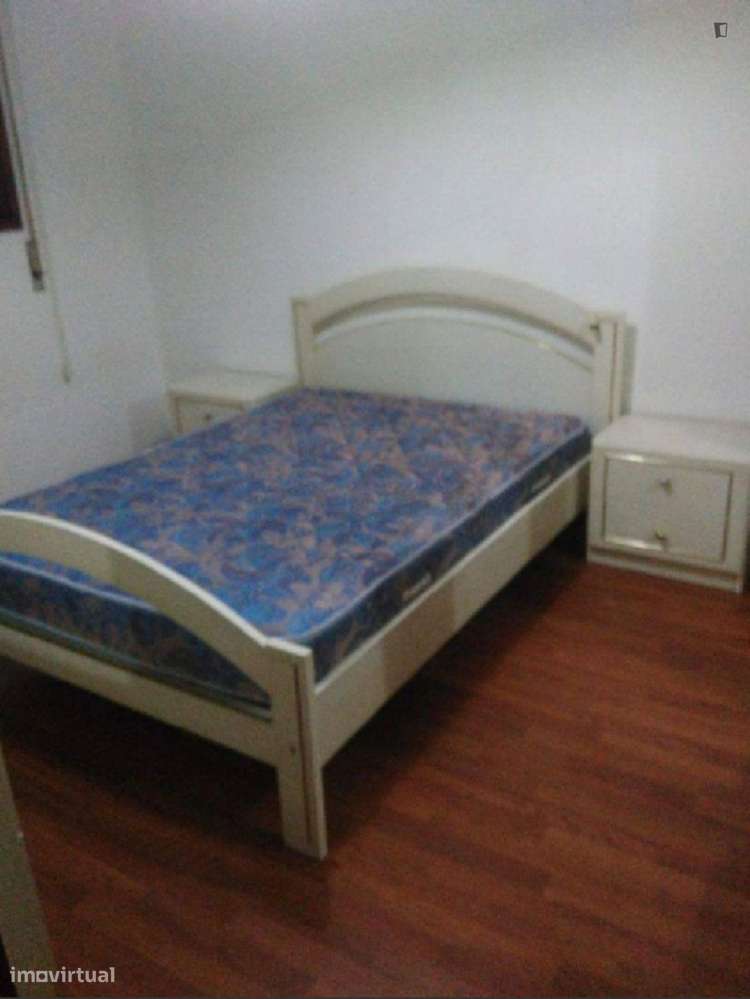 Quarto - localizado em Povoa de varzim - Grande imagem: 4/9