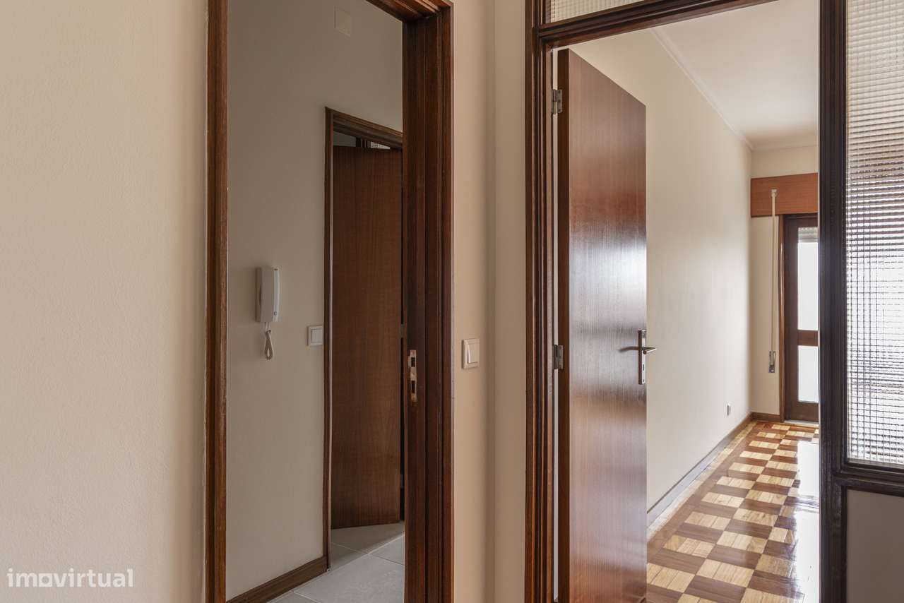 Primeira Locação Apartamento  Renovado - Grande imagem: 3/18