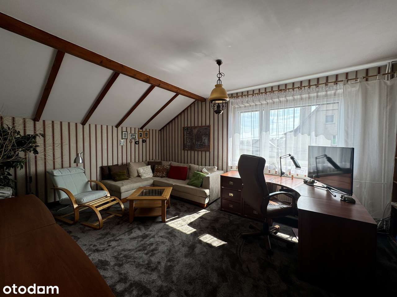 Zamieszkaj w domu, który łączy komfort, przestrzeń i relaks!-14