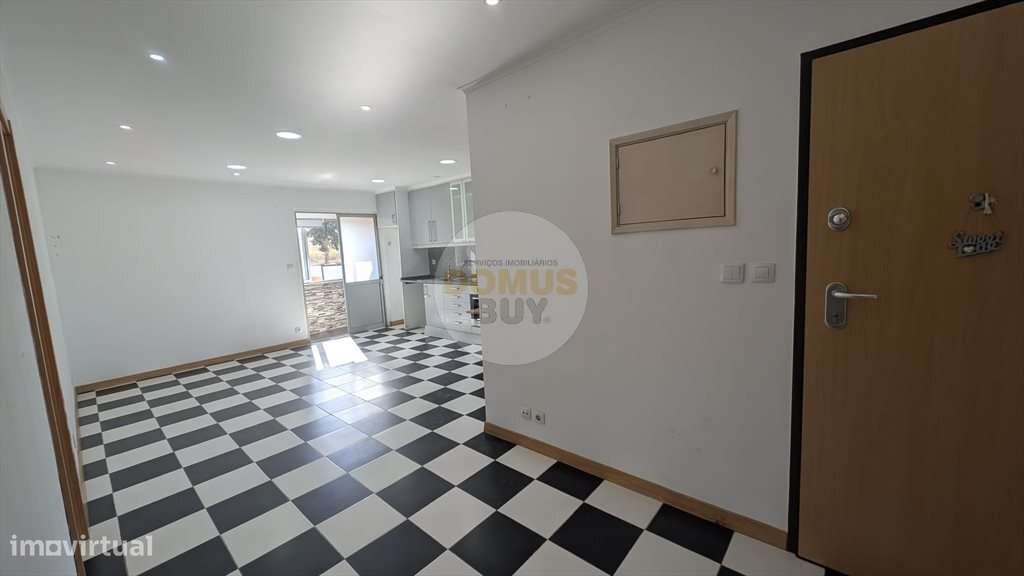 Apartamento T3 | 1º andar | churrasqueira | 2 wcs - Seixal-10