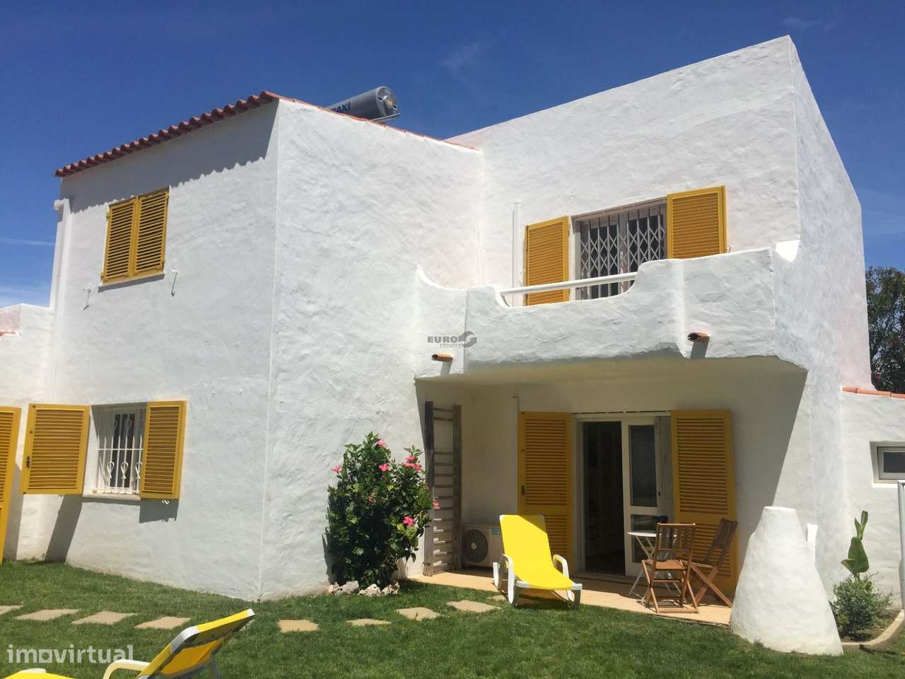 Moradia Algarvia Renovada com Piscina a 600 m da Praia de Santa Eul...-2
