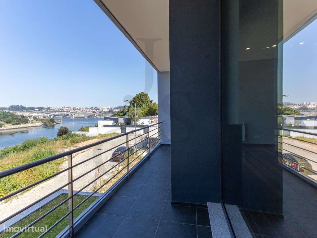 Moradia T4+T2 R/C Independente Gondomar - Possibilidade Permuta-6