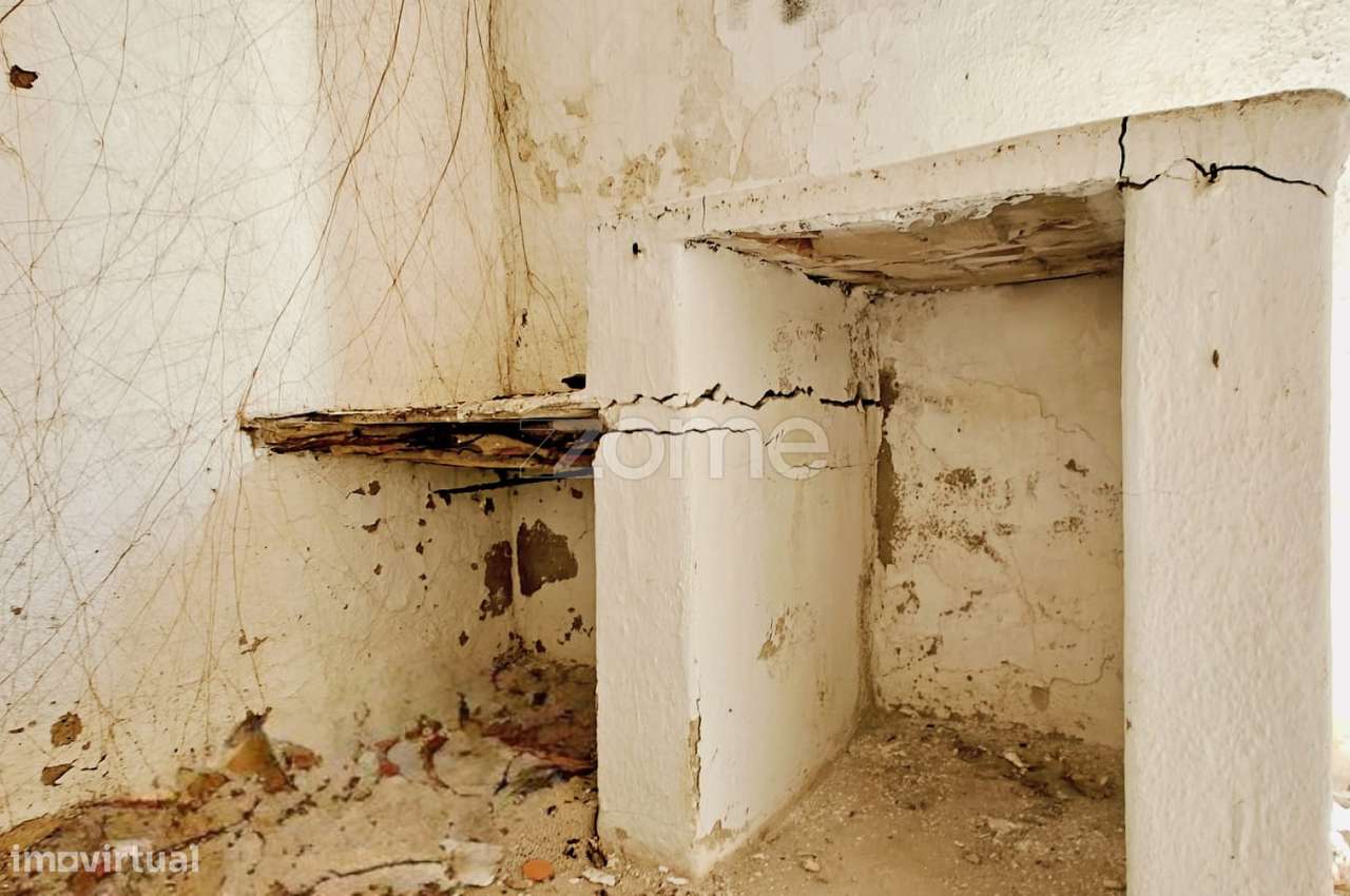 Armazém com Projeto em aprovação para moradia em Armação de Pêra - Grande imagem: 5/22