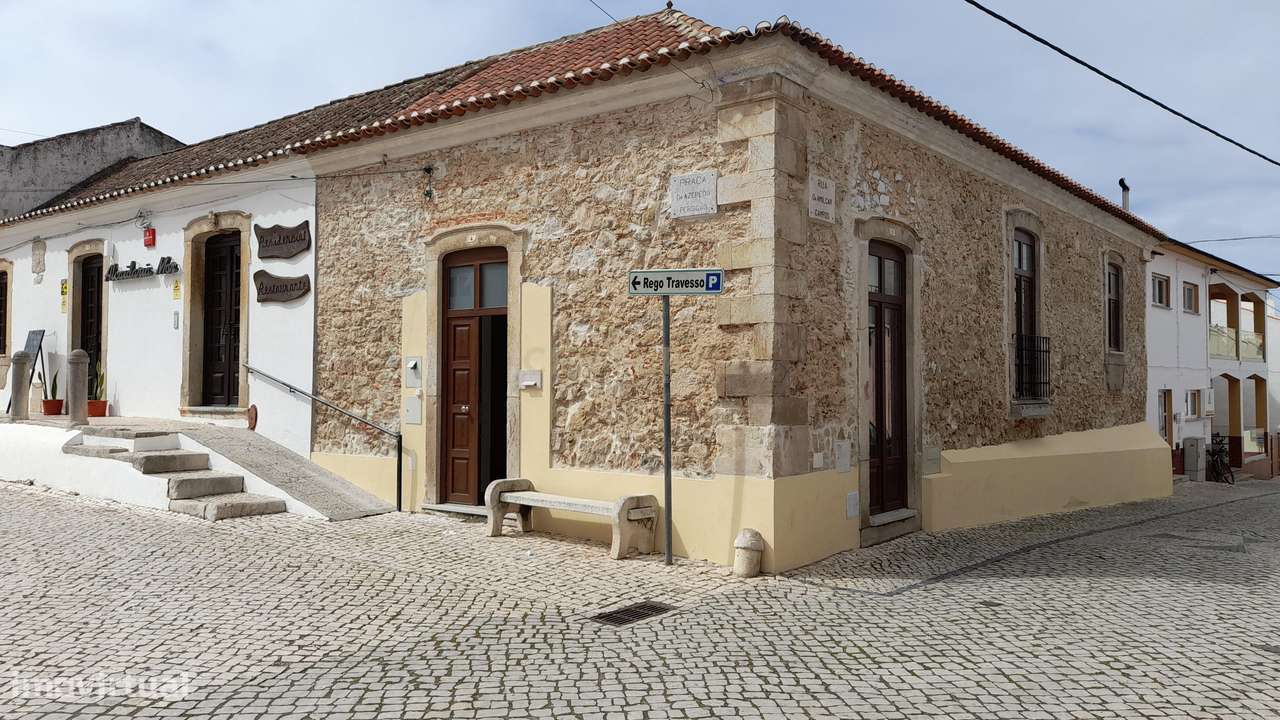 Moradia T2 no centro da Amoreira - Grande imagem: 2/18