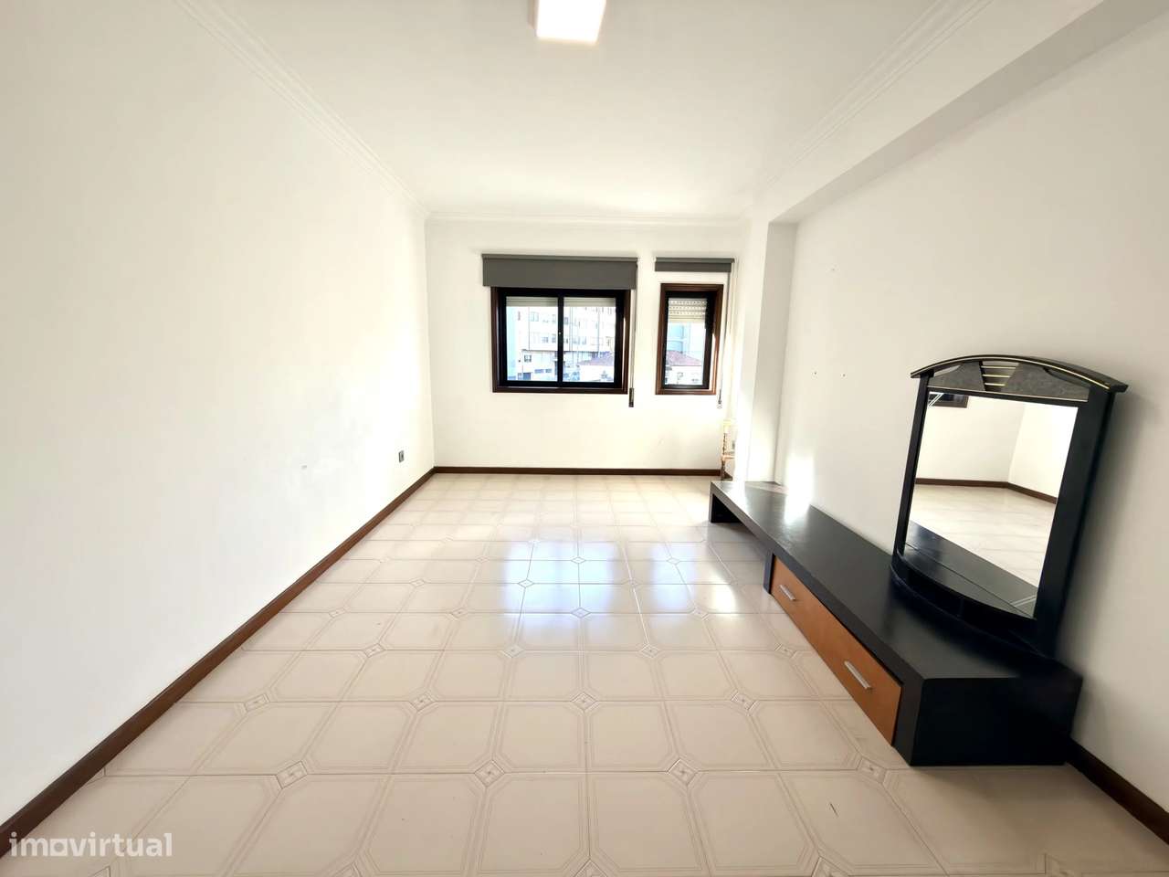 Arrendando de T2 com Garagem e Varanda em Mafamude – Vila Nova de Gaia - Grande imagem: 4/33