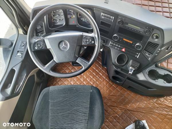Mercedes-Benz Actros - 5