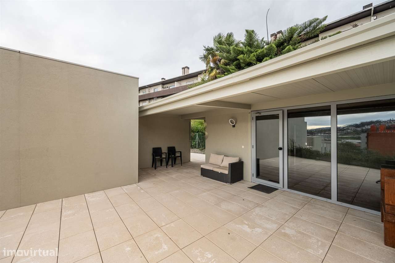 Moradia T4 Venda em Oliveira, São Paio e São Sebastião,Guimarães-42