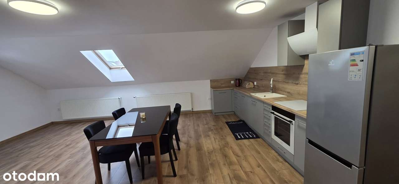 Przestronne mieszkanie z ogrodem i garażem - Pełny obrazek: 2/19