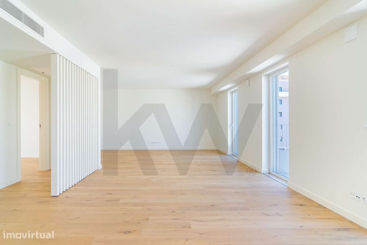 Apartamento T2 Duplex | Terraço | Estacionamento | Areeiro - Grande imagem: 2/27