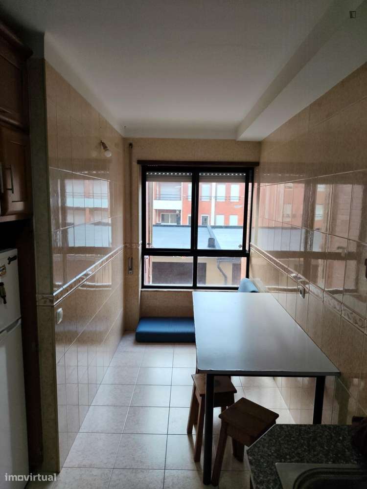 Quarto - localizado em Montes Claros Coimbra - Grande imagem: 4/7