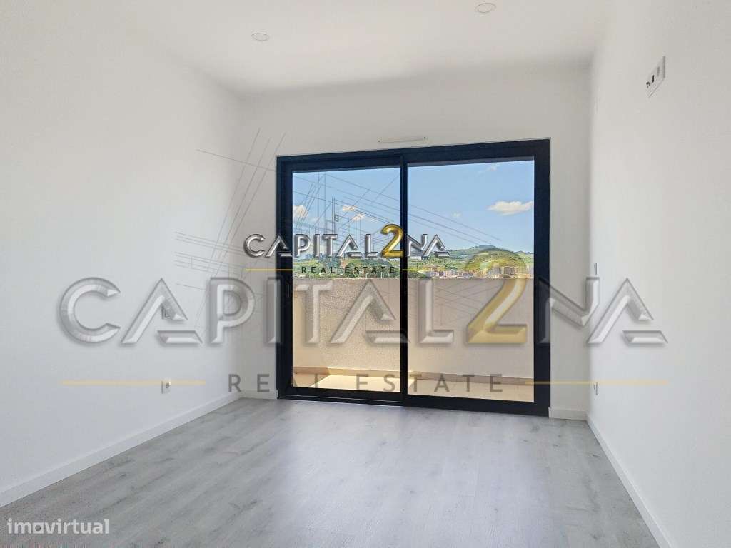 Penthouse T3 Duplex com Piscina Privada Aquecida, Terraço e Box par...-20