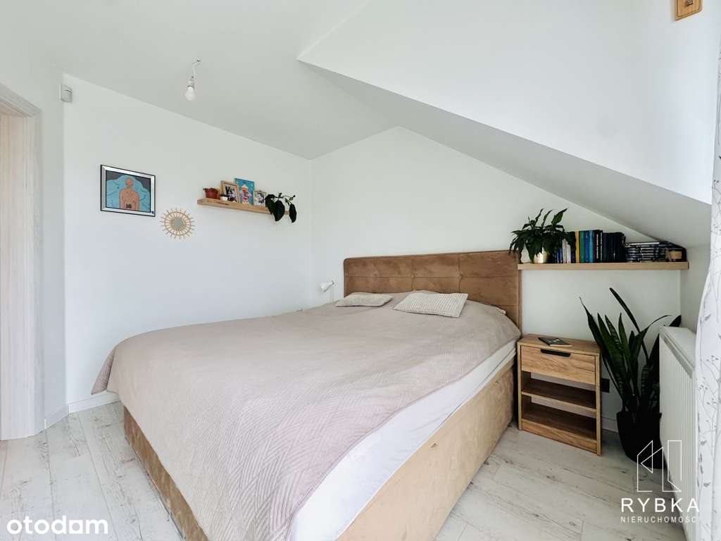 Nowoczesny dom w zabudowie szeregowej z ogrodem-11