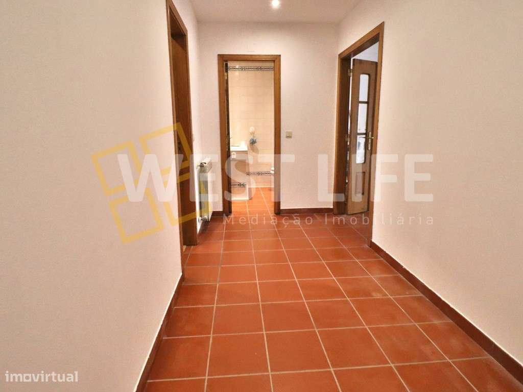 Exclusivo WEST LIFE - Apartamento T2 com suite a 500 metros da prai... - Grande imagem: 4/22