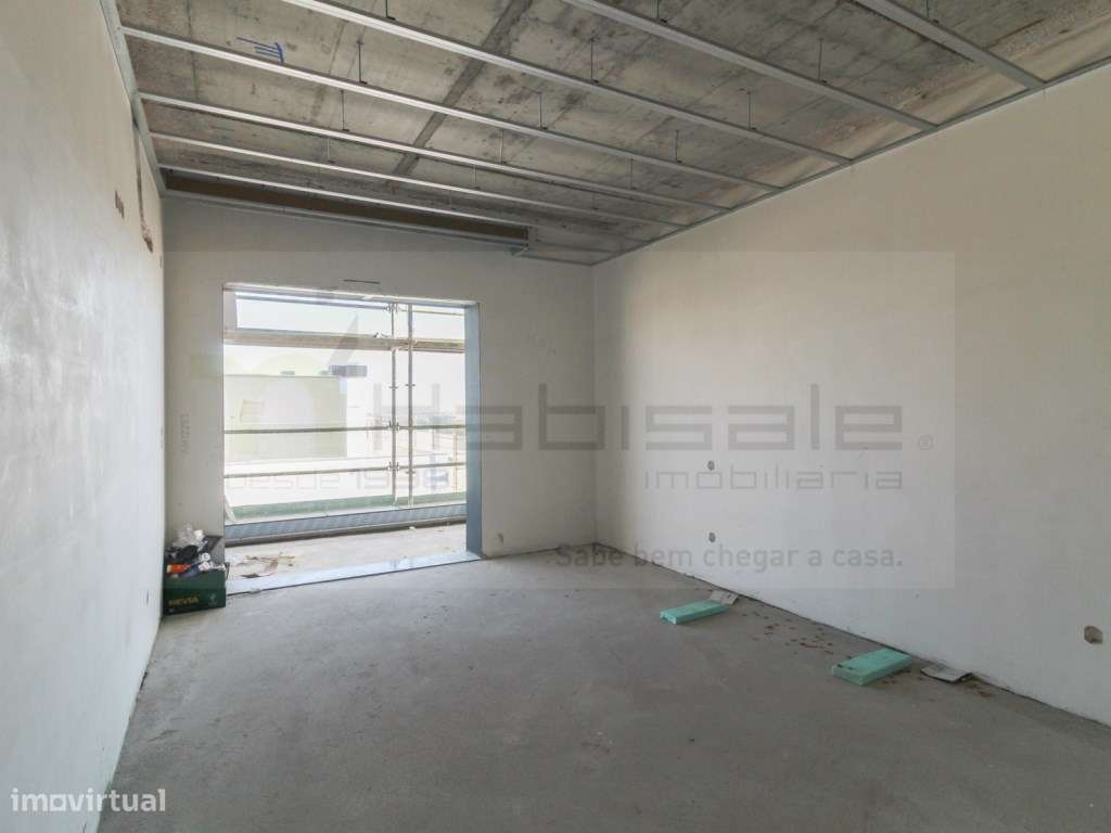 Apartamento T3 com boas áreas e garagem | Paradela, Santo António d...-14