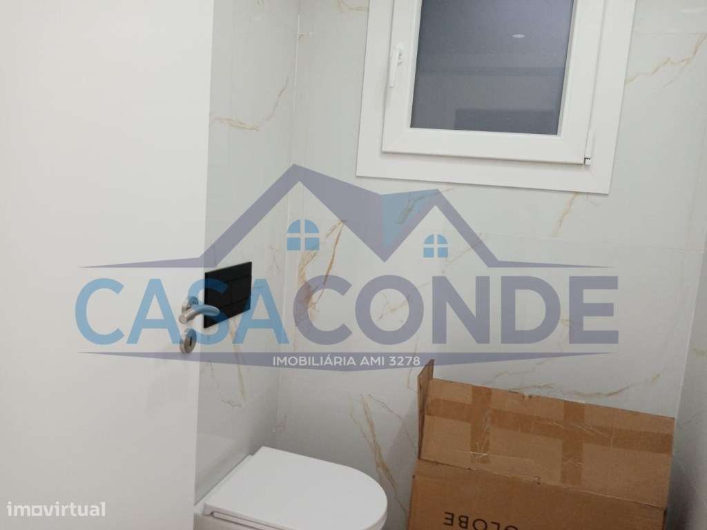 Moradia Isolada Duplex C/Piscina-8