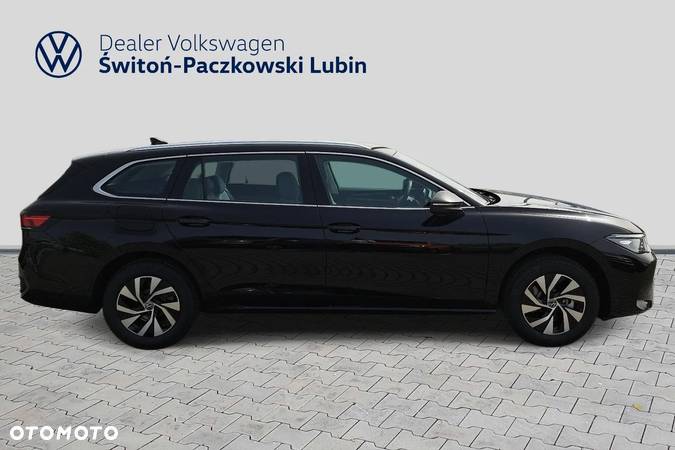 Volkswagen Passat - 7