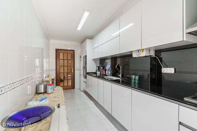 Moradia T3 de Gaveto, Marinhas – 2ª Linha de Mar-11