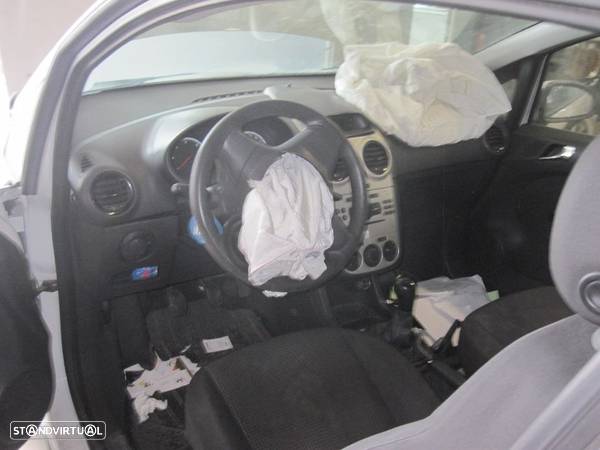 Opel Corsa D 1.3 cdti de 2007 para peças - 6