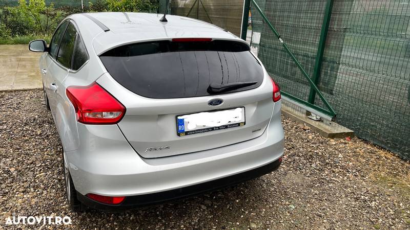 Ford Focus 1.0 EcoBoost Titanium - 4