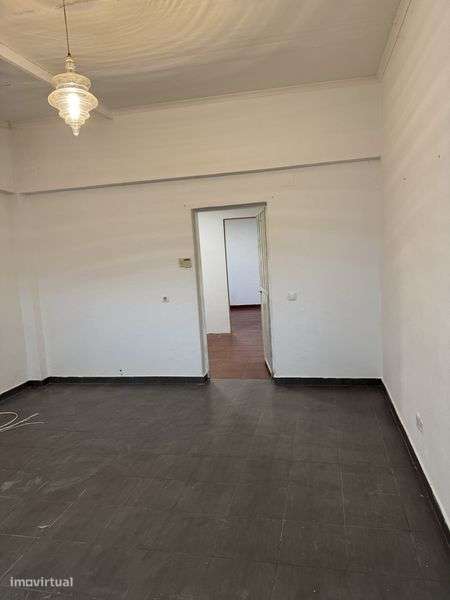 Arrenda se t2 em bombel - Grande imagem: 4/6