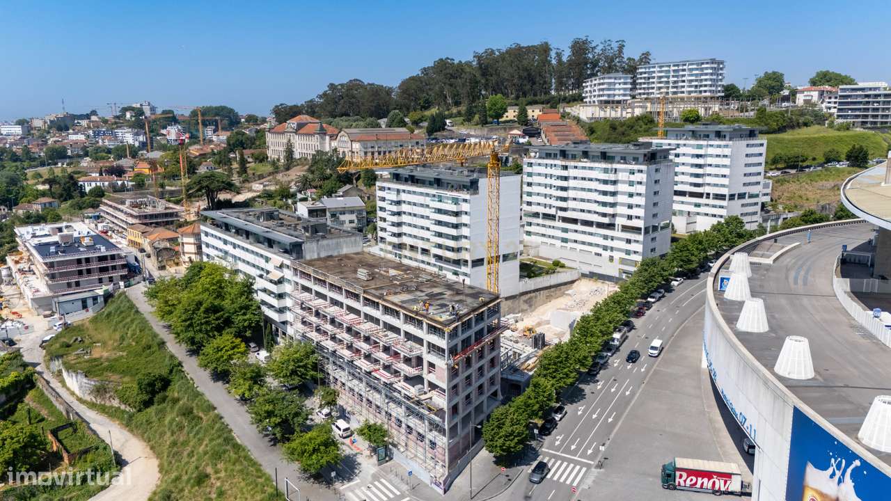 T2 nas Antas em Condomínio Privado com Varanda!-15