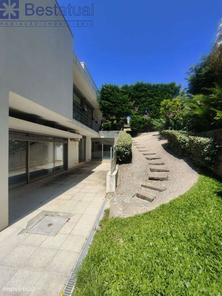 Moradia T 3 com piscina - Oportunidade!-11