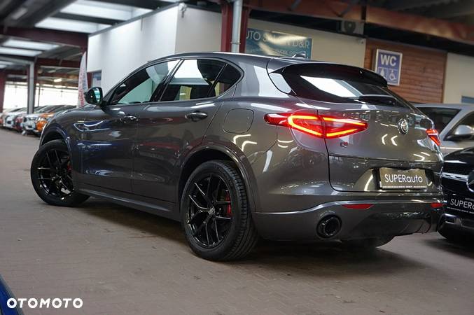 Alfa Romeo Stelvio 2.0 Turbo Veloce Q4 - 8