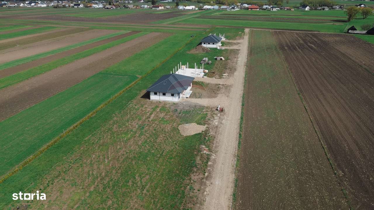 Casă / Vilă cu 4 camere de vânzare - Imagine principală: 5/9