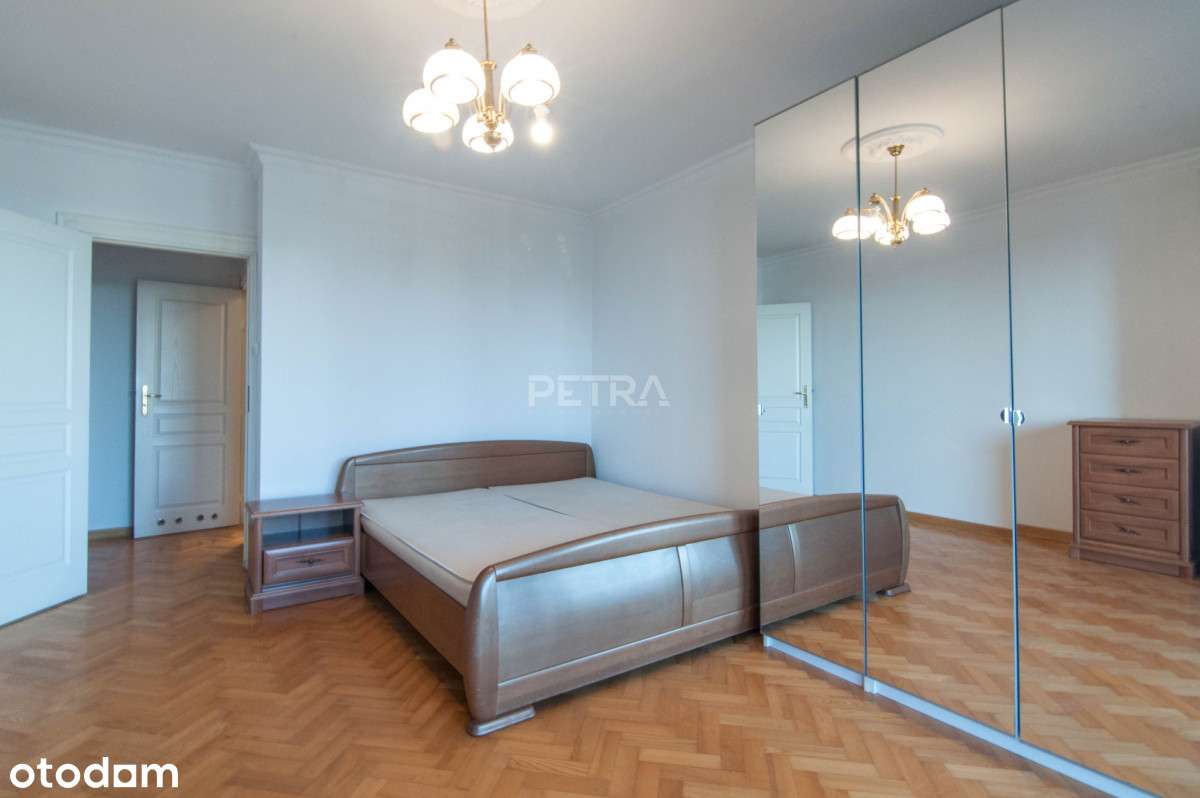 Blisko CH Arkadia i metra Dworzec Gdański-10