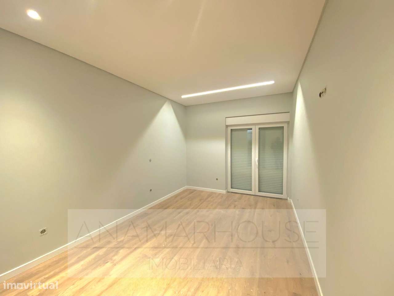 Prédio para investimento na Amadora-10