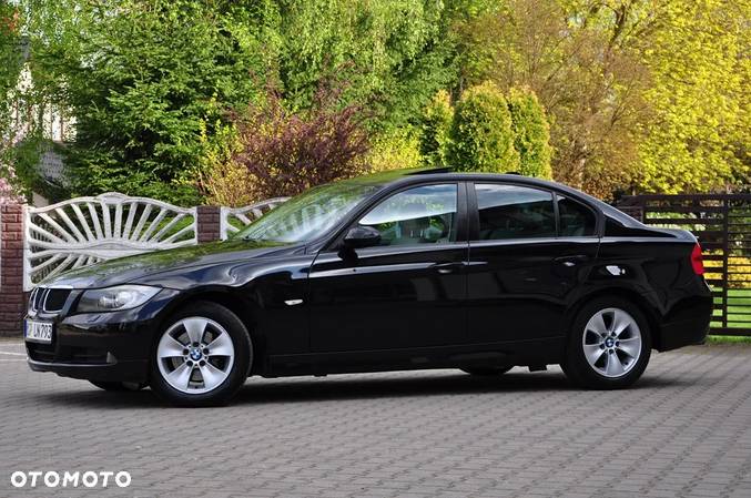 BMW Seria 3 320d Efficient Dynamic Edition - 17