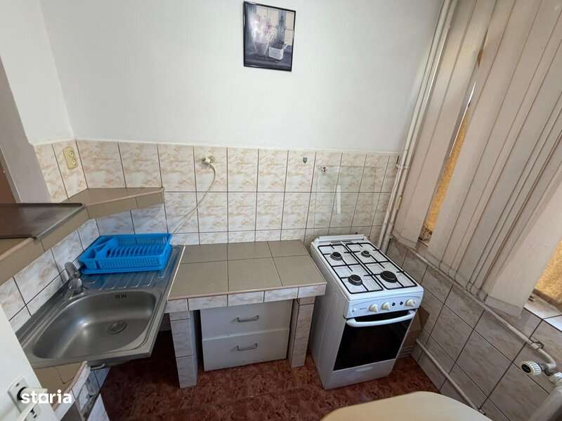 Dristor, 1 minut metrou-3