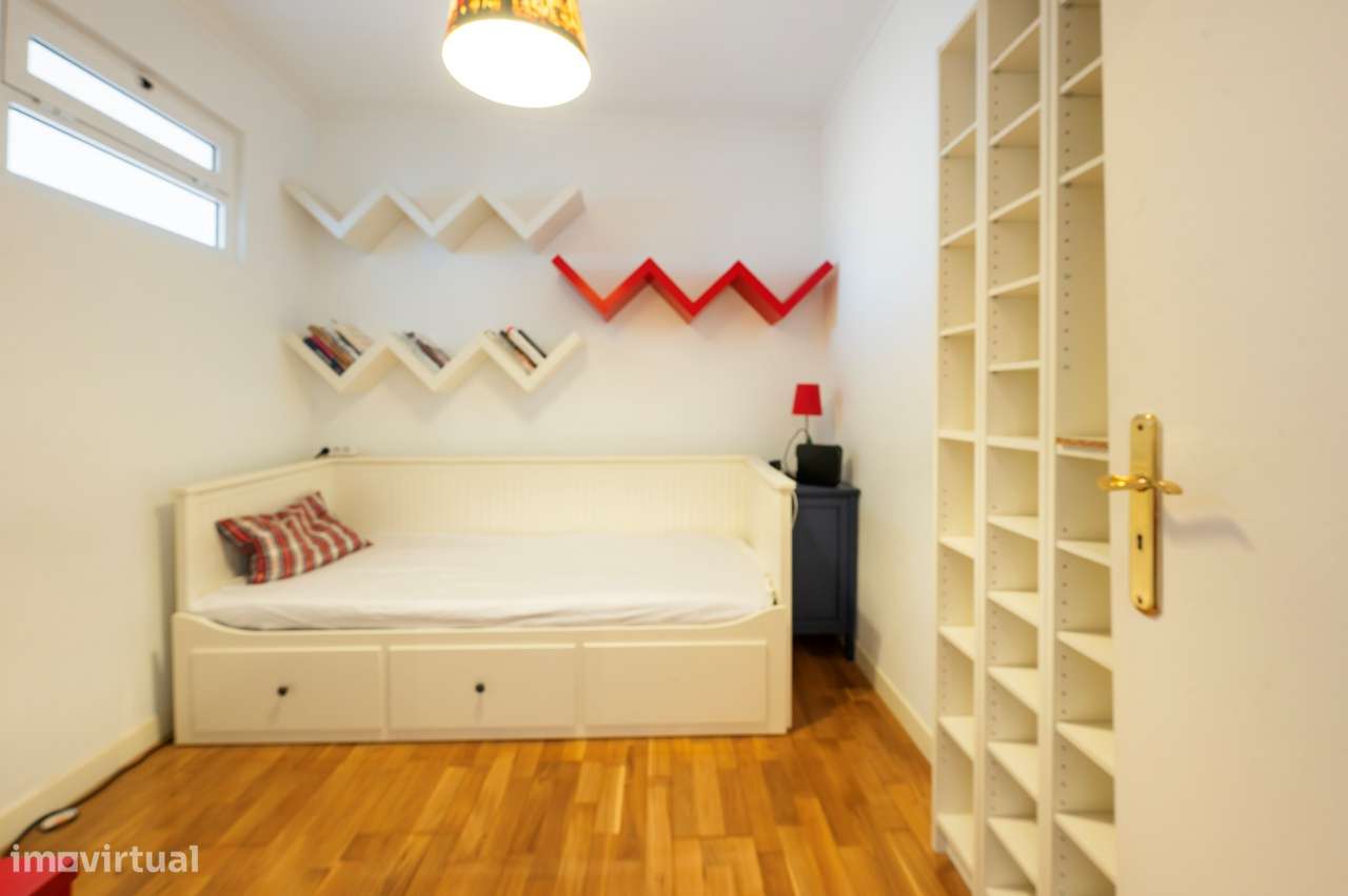 Apartamento T3 com terraço e garagem Avenida da Liberdade-12