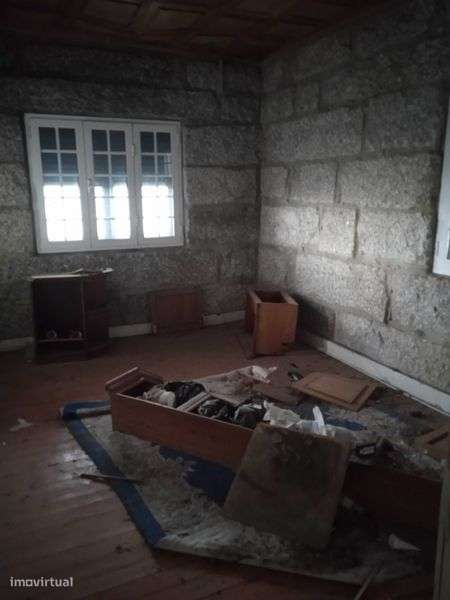 Casa em pedra para restauro - Grande imagem: 4/6