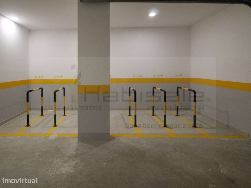 T3 com terraço perto da praia e universidade-28