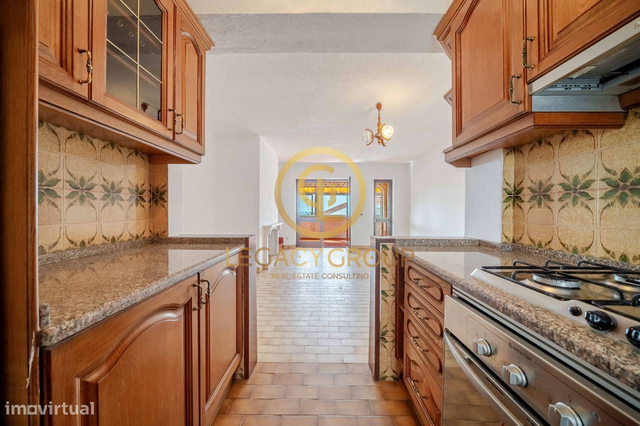 Moradia T2 com Terraço, Garagem e Vista Mar em Albufeira-9