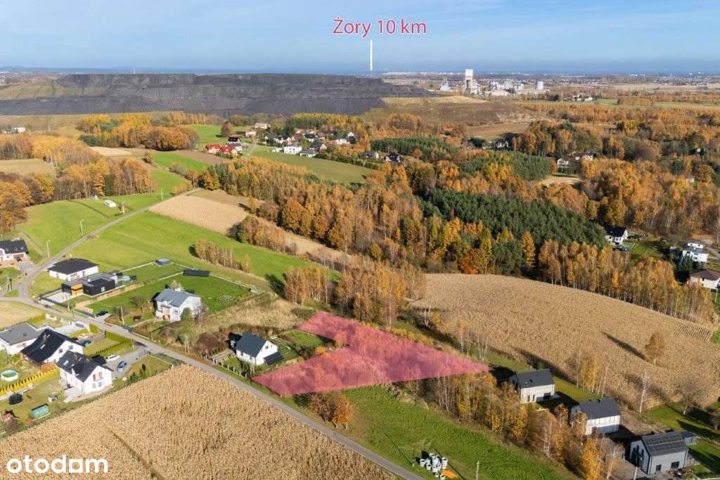 Działka w pięknym otoczeniu z komfortowym dojazdem i mediami w drodze-6