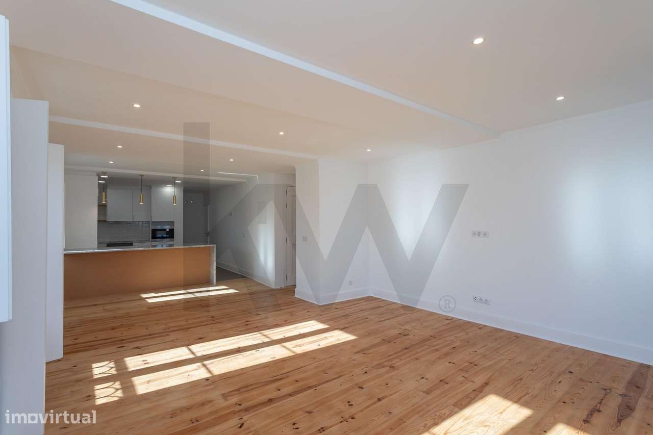 Apartamento T3 Remodelado com Vista Desafogada em Alfama – 150m2 de Ch - Grande imagem: 5/46