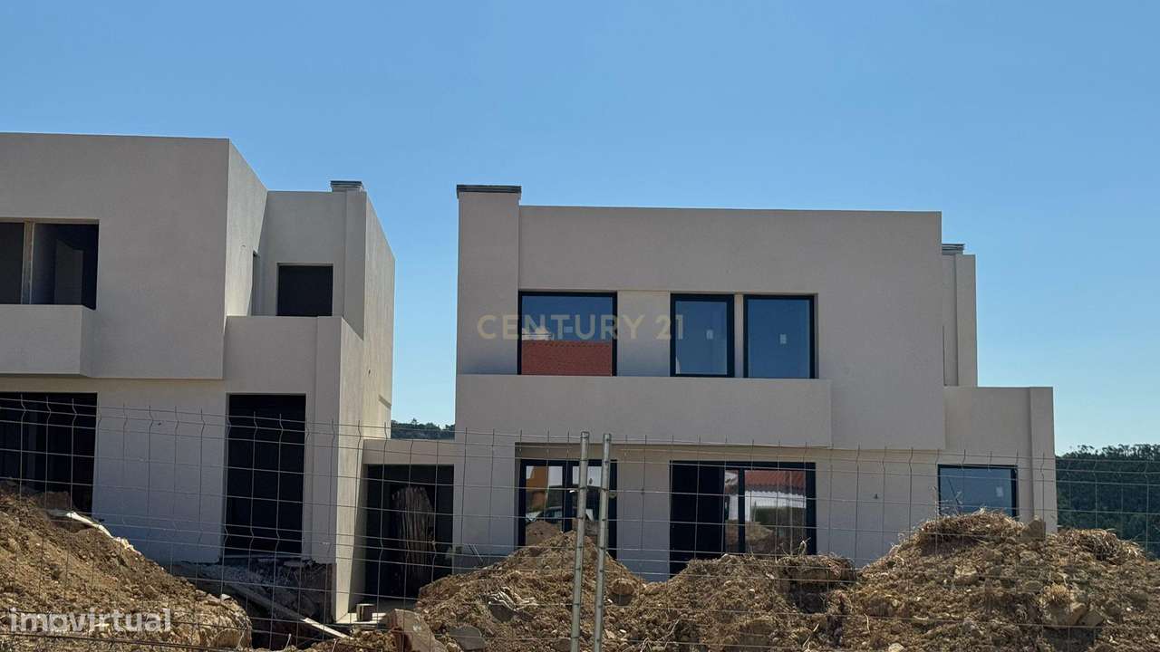 Moradia NOVA Moderna T4: Conforto, Modernidade e Vistas Deslumbrantes - Grande imagem: 3/29