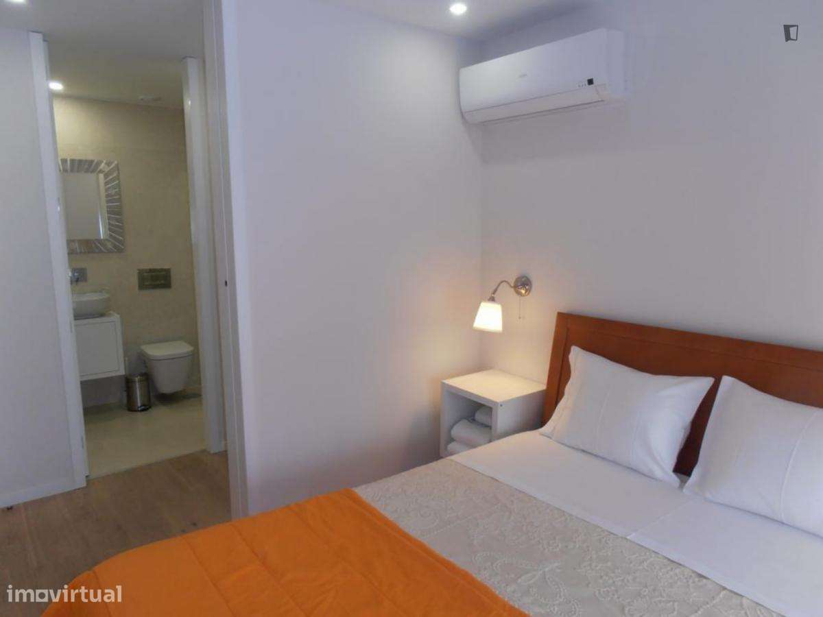 Apartamento com 1 quartos - localizado em Santo Ildefonso Porto - Grande imagem: 5/10