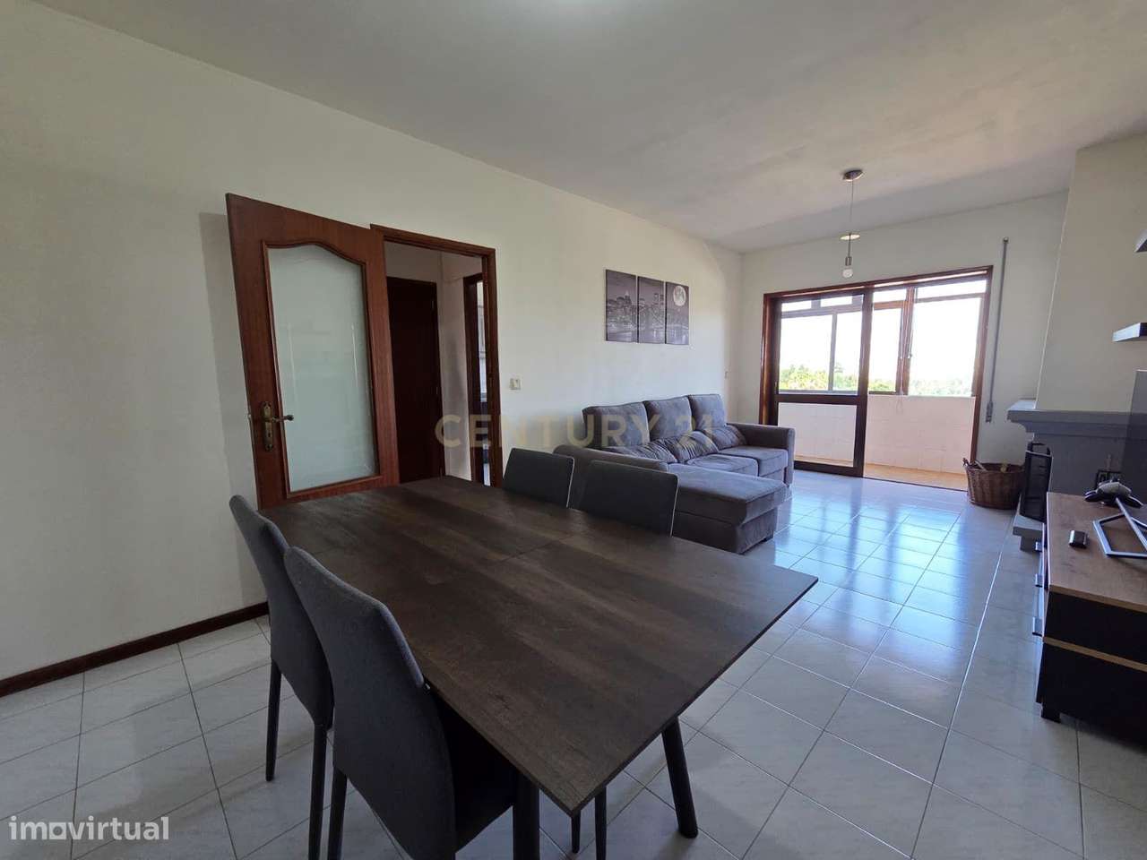 APARTAMENTO T2 | VARANDA | LUGAR DE GARAGEM | ARRUMOS | ELEVADOR | GON-4