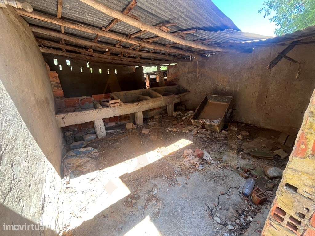 Quinta com duas casas, vistas para o mar e 11.940 m² de terreno em ...-39